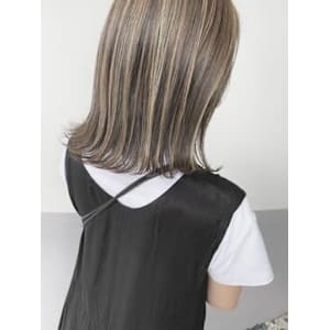 lafit×ミディアム