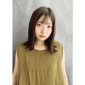 20代30代40代　髪質改善×黒髪外ハネ×シースルーバング