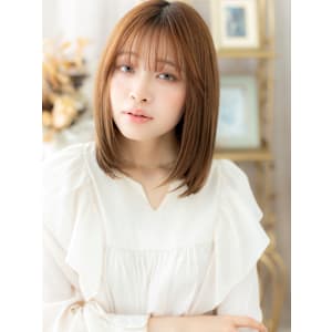 ミルクティーカラー艶髪ワンカールミディアム　透明感カラー