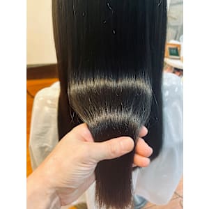 艶髪ナチュラルストレート