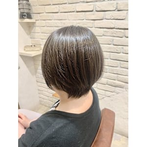 【MAGIC 小名木】スッキリショートスタイル