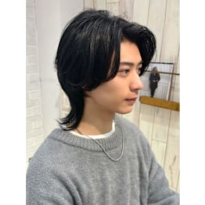 束感ショート/ウルフカット/センターパート[竹田]