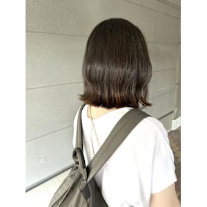 ボブスタイル　切りっぱなし　ヘッドスパ『半個室』