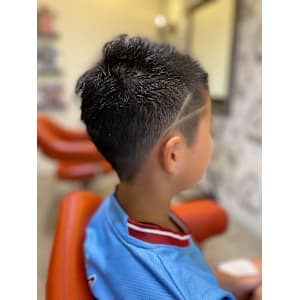 キッズ　スパイキーショート　ラインスタイル