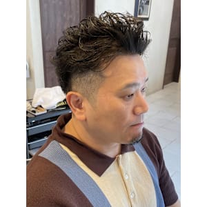 ロンドンツーブロオールバックパーマ（大宮/バーバー）