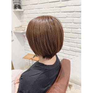 【MAGIC 小名木】丸みショートスタイル