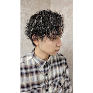 ツイスパ×ホワイトメッシュ - メンズサロン growth天神店【メンズサロングロウ】 メンズカット/メンズパーマ/眉毛【メンズサロン グロウ テンジンテン メンズサロングロウ  メンズカット メンズパーマ マユゲ】掲載中