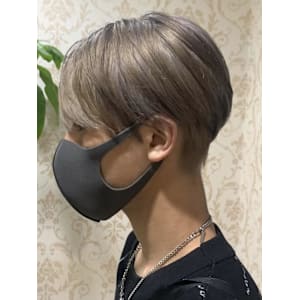 メンズカット/初ブリーチ/ダブルカラー韓国ヘアハイトーン