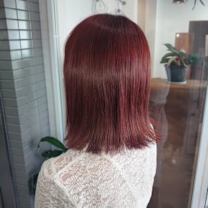 切りっぱなしボブ　