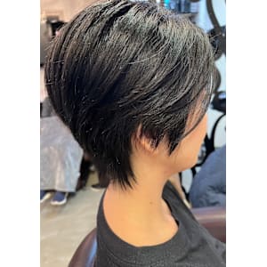 【前下がり/ウルフショート】くびレイヤー40代50代