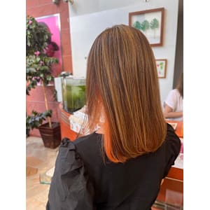 明るいインナーオレンジ/加藤大樹