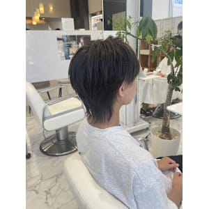 ウルフ／メンズウルフ／マッシュウルフ／ブリーチなしカラー - HEARTS hair's五日市店【ハーツヘアーズイツカイチテン】掲載中