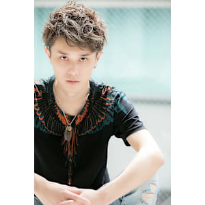 メンズヘアスタイル　メンズヘアカラーメンズパーマ