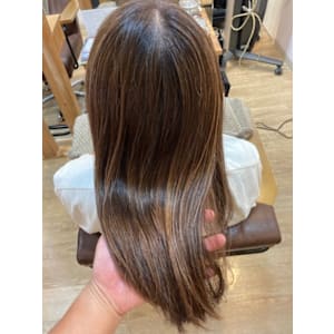 お客様髪質改善データ1435（白髪ぼかしカラー）