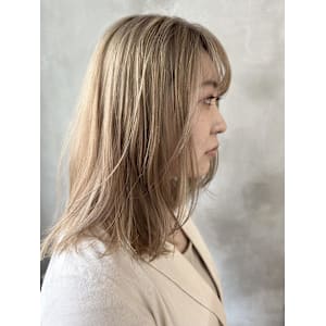 medium   ハイトーン・ベージュ