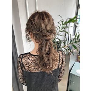 大人ゆるふわポニーテール【高田馬場、ヘアアレンジ】