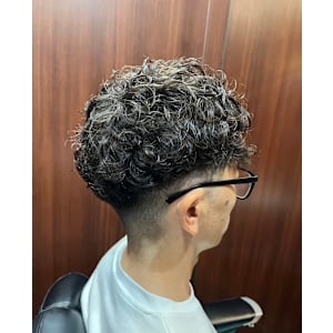 フェードパーマ