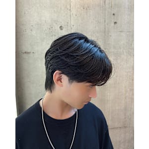 韓国風カルマパーマ　韓国ヘア　メンズ　原宿　表参道