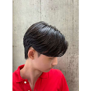 韓国風カルマパーマ　韓国ヘア　メンズ　原宿　表参道