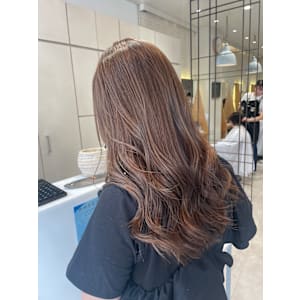 オリーブベージュ ハイライトカラー ×小野ふゆり