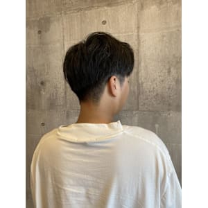 アップバング×ツーブロック