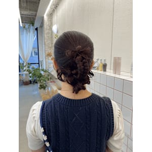 《花屋併設》タイトアレンジ