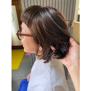 【オーガニック白髪ぼかし】ハイライト×ナチュラルボブ