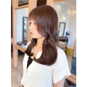  大人セミロング 透明感カラー 20代 30代 ベージュ