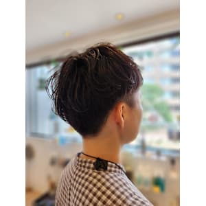 刈り上げマッシュショート