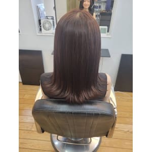 外ハネ×マロンベージュ　ミディアム/20代/30代