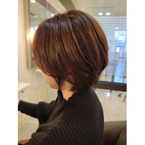 耳かけ丸みショートボブ　絶壁解消ショートボブ