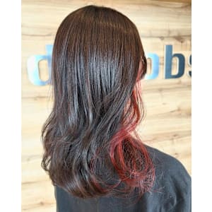 レッドインナーカラー