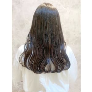 グレージュカラー　ゆる巻きアレンジ　上品カラー　透明感カラー