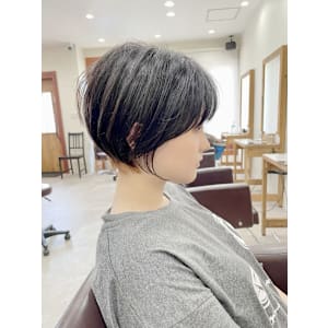 丸みボブ/斜めバング/グレージュ/20代30代40代