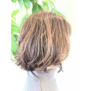 白髪ぼかしハイライト - Beautissimo 東長崎【ビューティシモ  ヒガシナガサキ】掲載中