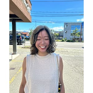 レイヤーカット/カラー/ブリーチ/ハイライト