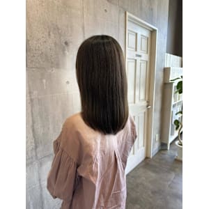 オリーブブラウン