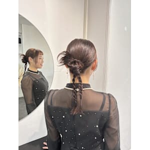 カチモリヘア/カチモリシニヨン/編み下ろし/三つ編みアレンジ