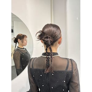 カチモリヘア/カチモリシニヨン/編み下ろし/三つ編みアレンジ