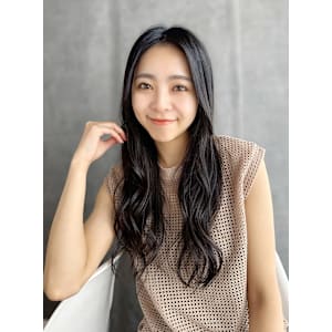 20代30代40代　外国人風くびれレイヤーアッシュグレージュ