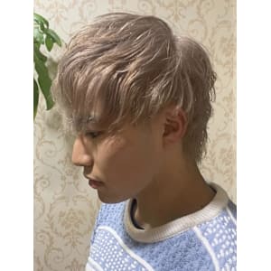 メンズカット/初ブリーチ/ダブルカラー韓国ヘアハイトーン