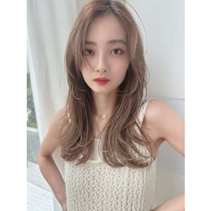 ブリーチなし外ハネロングレイヤーカット小顔シースルーバング