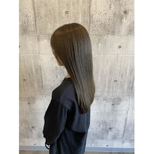 オリーブベージュ〈ARCH CHIAKI〉