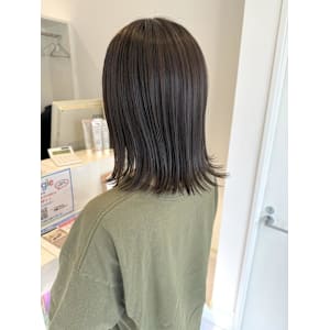 ◆ブリーチなしアッシュ系カラー◆切りっぱなしボブ