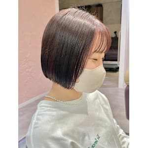 パツっとボブ×前髪あり×暖色カラー×20代×横浜