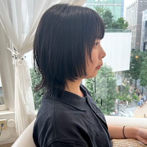 黒髪×顔まわりレイヤーボブ