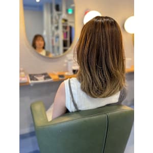 #グラデーション　#バレイヤージュ　#こなれミディ