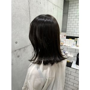 ダークグレージュ