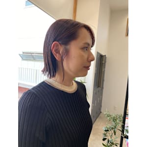 秋のピンクブラウン