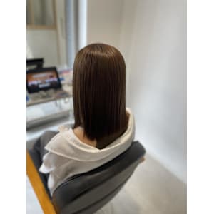 柔らかベージュ